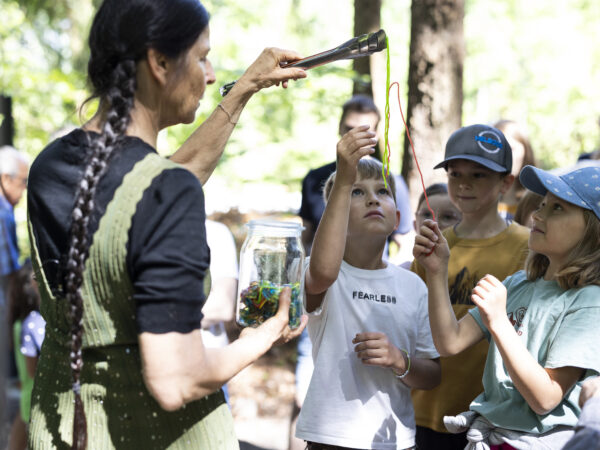 Mellau eröffnet „Riese Wirm Wald“