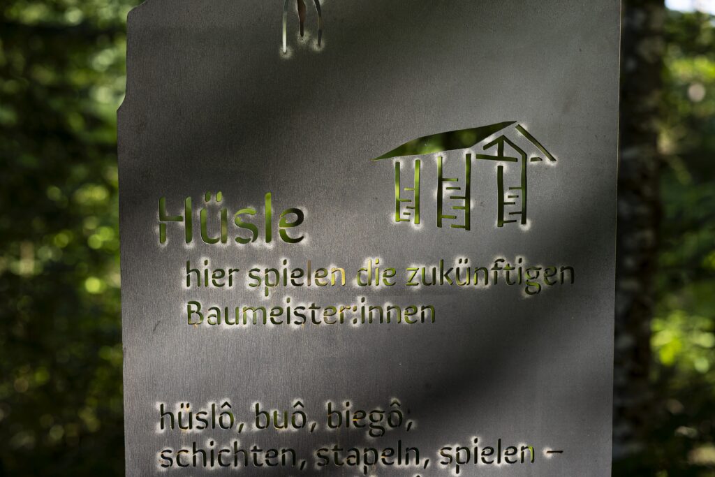 riese wirm wald: tafel
