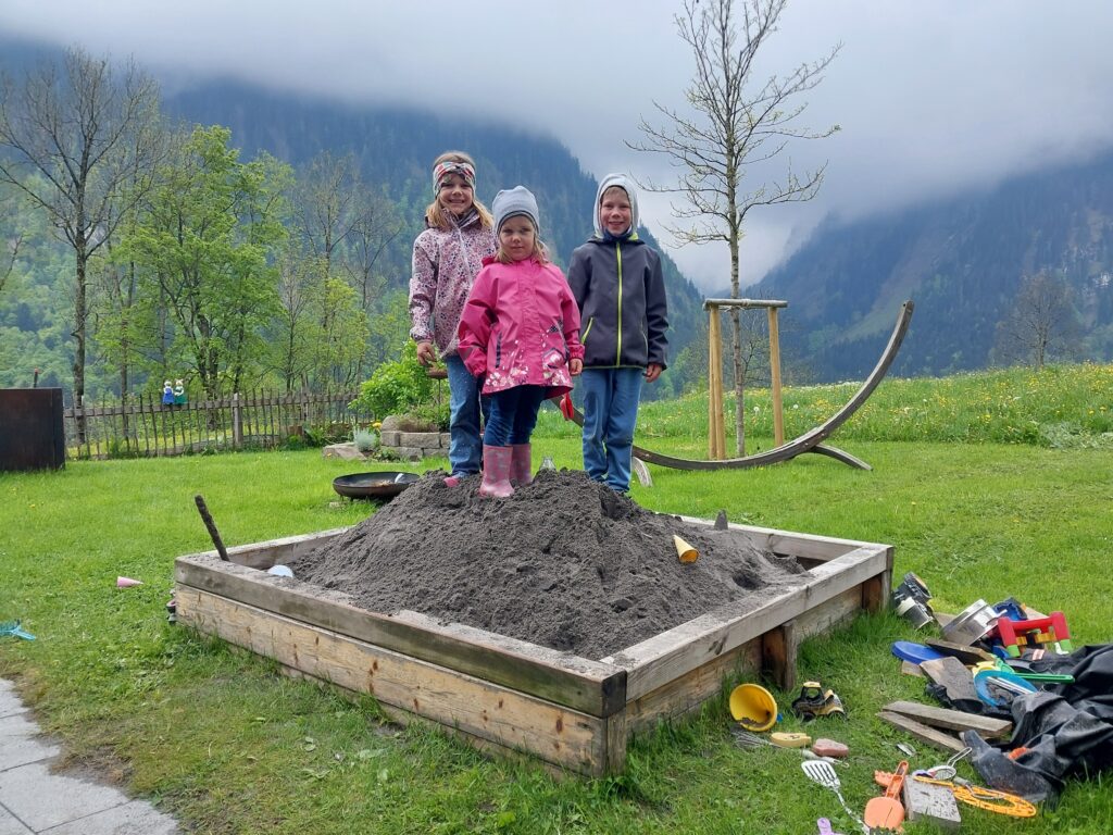 familieplus bürserberg sandkastenfüllaktion 3